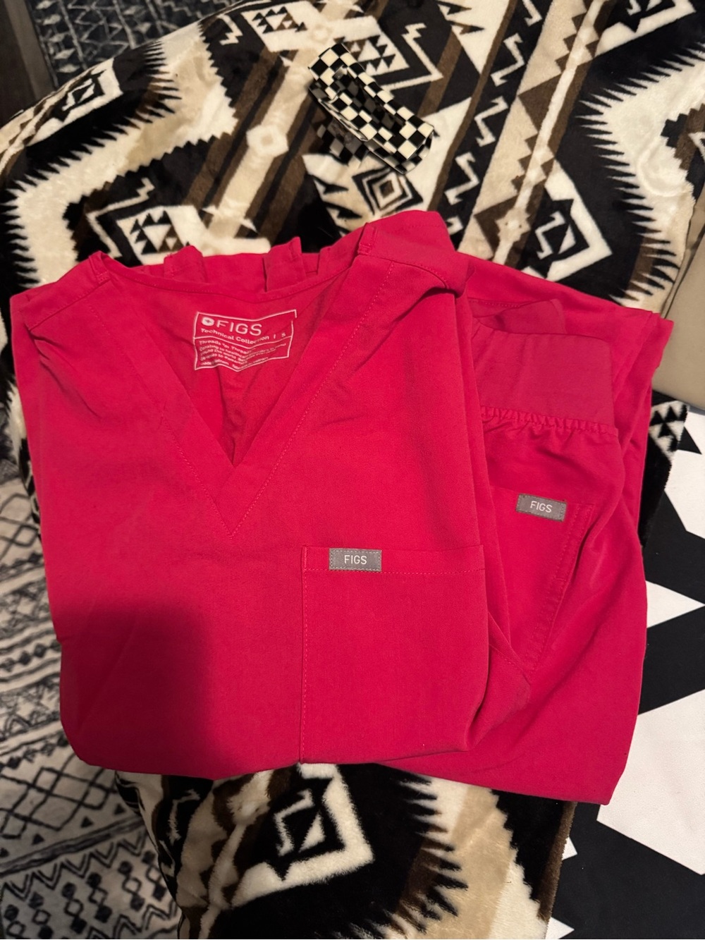 Figs V-Neck Scrub Set in hot pink